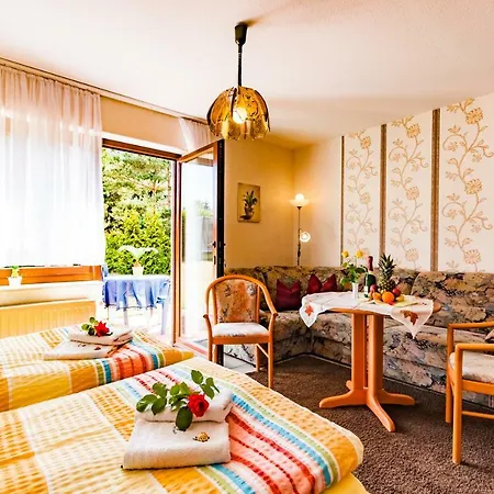 Fischerhaus 3* トラッセンハイデ